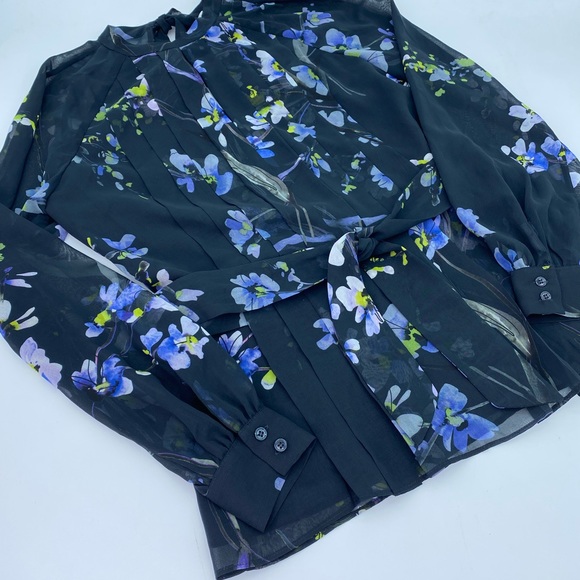 Reiss floral pleat blouse - Picture 6 of 11